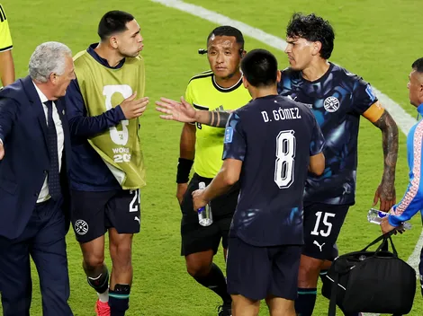 Mensaje de FIFA tras la expulsión de Barton a Miguel Almirón