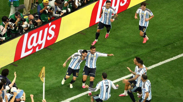 ARLINGTON, TEXAS - JUNE 22: Lionel Messi #10 of Argentina celebrates with teammates after scoring his team's second goal during the FIFA World Cup 2026 Group J match between Argentina and Austria at Dallas Stadium on June 22, 2026 in Arlington, Texas. (Photo by Stacy Revere/Getty Images)