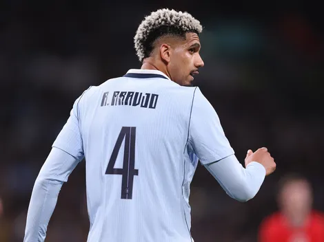 ¿Por qué no juega Ronald Araújo hoy en Uruguay vs. España?
