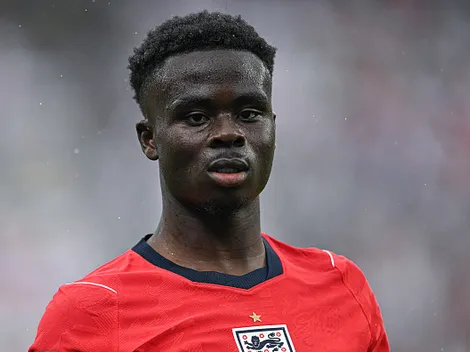 Por qué no juega Bukayo Saka en Inglaterra vs. Congo por los 16avos de final del Mundial 2026