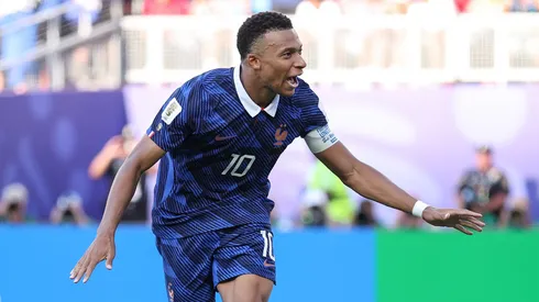 Mbappé anota en el triunfo de Francia