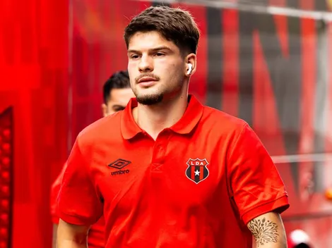 Elián Quesada no sigue en LDA: los dos rivales directos que lo buscan