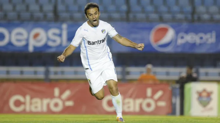 Los goles más recordados del Moyo Contreras