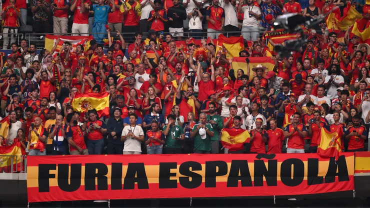 La Roja no tiene representante.