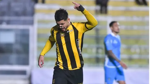 Lom aumenta su racha goleadora