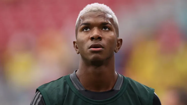 Mitchell vuelve a acercarse a la élite.
