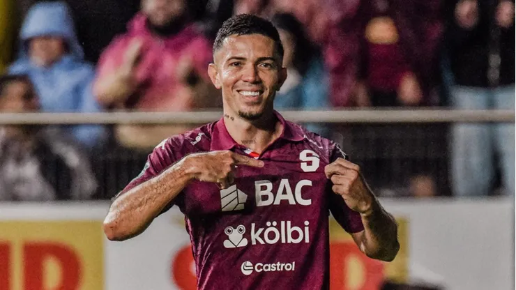 Brenes deja Saprissa para jugar en Indonesia.